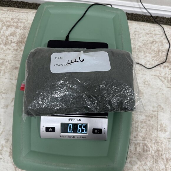 Lululemon Shirt Mens Large Green V-Neck Short Sleeve Athletic Performance Casual - Picture 6 of 6